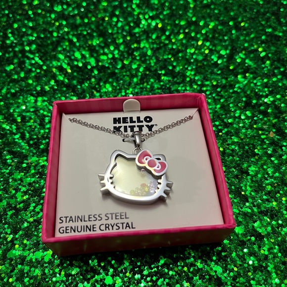 Hello Kitty ! Silver Plated Shaker Pendant Necklace, 18' New - Picture 6 of 6